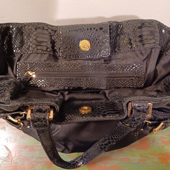 Micheal Kors Kempton Nylon and Leather Trim Shoulder Bag Tote - Picture 10 of 12